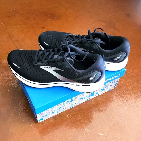 Brooks Shoes Brooks Ghost 4 Size 14 Black And White Poshmark